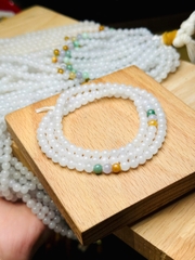 Chuỗi Phỉ Thuý Trắng Điểm Đa Bảo 5li – Vẻ Đẹp Ngũ Sắc & May Mắn