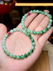 Chuỗi Đơn Phỉ Thuý Hoa Bay Xanh Táo 7li – Vẻ Đẹp Thanh Nhã & May Mắn