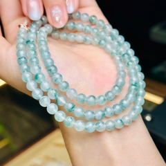 Chuỗi Vòng Phỉ Thúy Băng Hoa Bay – Vẻ Đẹp Thanh Khiết & Sang Trọng