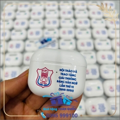 tai nghe qua tang cong nghe cho nhan vien doanh nghiep