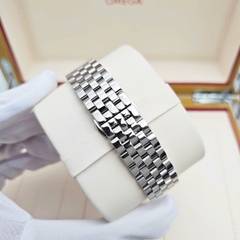 Đồng Hồ Nữ GV2 By Gevril Quartz Milan Diamond Swiss Limited Edition 12110B