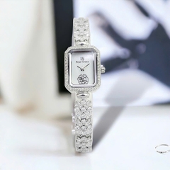 Đồng Hồ Nữ Royal Quartz 2032 Dây Thép Trắng Mặt Trắng Viền Đá