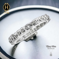 Đồng Hồ Nữ Royal Quartz 2032 Dây Thép Trắng Mặt Trắng Viền Đá