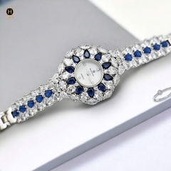 Đồng Hồ Nữ Royal Crown Quartz 2035 Thép Trắng Đá Xanh