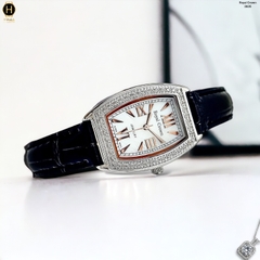 Đồng Hồ Nữ Royal Quartz 3635 Dây Da Đen Mặt Trắng Viền Đá