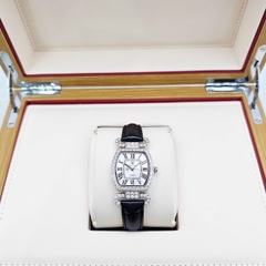 Đồng Hồ Nữ Royal Quartz 4670 Da Đen Mặt Trắng