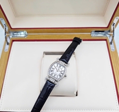 Đồng Hồ Nữ Royal Quartz 4670 Da Đen Mặt Trắng
