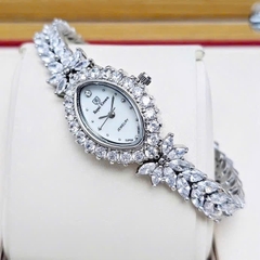 Đồng Hồ Nữ Royal Quartz 5588 Thép Trắng Diamond