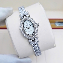 Đồng Hồ Nữ Royal Quartz 5588 Thép Trắng Diamond