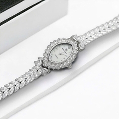 Đồng Hồ Nữ Royal Quartz 5588 Thép Trắng Diamond