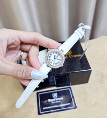 Đồng Hồ Nữ Royal Crown Quartz 6305 Dây Da Trắng Mặt Trắng Viền Đá