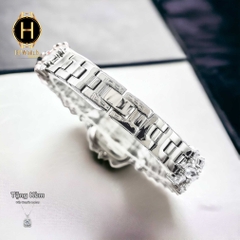 Đồng Hồ Nữ Royal Quartz 6522 Dây Thép Trắng Mặt Trắng Viền Đá Nổi Bật