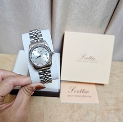 Đồng Hồ Nữ Scottie Quartz 9570 Thép Trắng Mặt Trắng