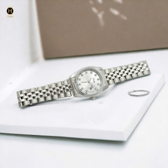Đồng Hồ Nữ Scottie Quartz 9570 Thép Trắng Mặt Trắng