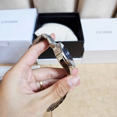 Đồng Hồ Nam Citizen Quartz Chronograp AN8190-51L Dây Sắt Mặt Xanh Dạ Quang