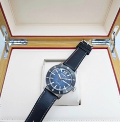 Đồng Hồ Nam Citizen Quartz Eco-drive AW0077-19L