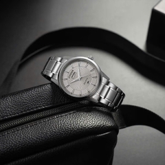 Đồng Hồ Nam Citizen Quartz Eco-Drive AW0100-86B