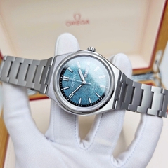 Đồng Hồ Nam Citizen Quartz Eco-Drive Super Titanium AW0130-85X