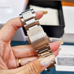Đồng Hồ Nam Citizen Quartz Eco-Drive AW1760-81X