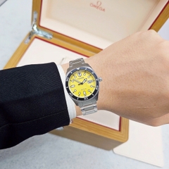 Đồng Hồ Nam Citizen Quartz Eco-Drive AW1760-81Z