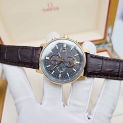 Đồng Hồ Nam Citizen Quartz Eco-Drive Chronograph Rose Strap CA0843-11H