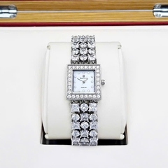 Đồng Hồ Nữ Royal Crown Quartz D8160