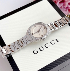 Đồng Hồ Nữ Gucci Quartz Diamond GG2570