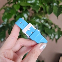Đồng Hồ Nữ Casio Quartz LRW-200H-2E3VDF 