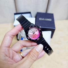 Đồng Hồ Nữ Casio Quartz LRW-200H-4EVDF Dây Nhựa Đen Vỏ Đen Mặt Hồng Trắng