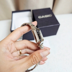 Đồng Hồ Nữ Casio Quartz LTP-E168D-1BDF Thép Trắng Mặt Đen