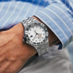Đồng Hồ Nam Maurice Lacroix Automatic Aikon Venturer Gmt AI6158-SS00F-131-A ( AI6158SS00F131A )
