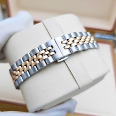 Đồng Hồ Nữ Carnival Quartz 8131L2-CH-HK