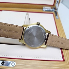 Đồng Hồ Nam Citizen Quartz Eco-Drive Calendrier Moon Phase Gold BU0082-06P