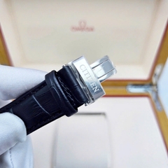 Đồng Hồ Nam Citizen Quartz Eco-Drive Radio Controlled AT8110-11A