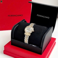 Đồng Hồ Nữ Salvatore Ferragamo Quartz Gancini Diamond SFMV01423