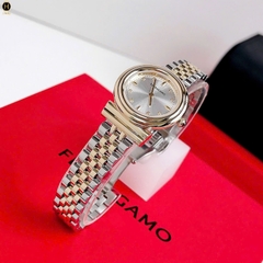 Đồng Hồ Nữ Salvatore Ferragamo Quartz Gancini Diamond SFMV01423