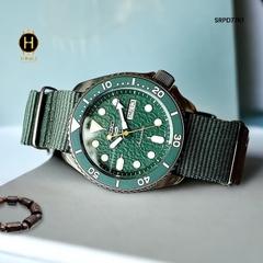 Đồng Hồ Nam Seiko 5 Automatic SRPD77K1 Sport Dây Dù Mặt Xanh.