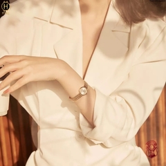 Đồng Hồ Nữ Tissot Quartz Lovely Dây Thép Vàng Hồng Mặt Trắng Sapphire T058.009.33.031.01 ( T0580093303101 )