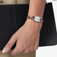 Đồng Hồ Nữ Tissot Quartz Lovely T058.109.17.036.00 ( T0581091703600 ) Dây Da Mặt Trắng Vuông Sapphire
