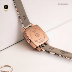 Đồng Hồ Nữ Tissot Quartz T058.109.37.036.00 Lovely Square Set Dây Da Thép Vàng Hồng Mặt Trắng