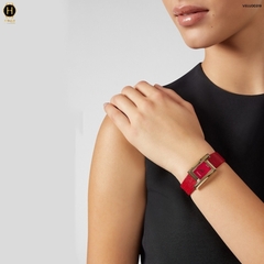 Đồng Hồ Nữ Versace Quartz Greca Icon Red VELU00319 Dây Da Mặt Đỏ Sapphire