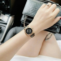 Đồng Hồ Nữ Versace Quartz V-motif Vitage VERE00818