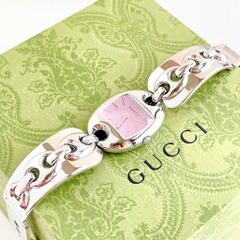Đồng Hồ Nữ Gucci Quartz Marina Chain YA121519