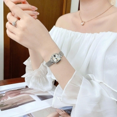 Đồng Hồ Nữ Gucci Quartz Small Silver YA125517