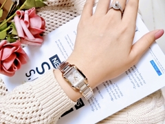 Đồng Hồ Nữ Citizen Quartz Eco-Drive  EW5556-52D Dây Sắt Viền Rose