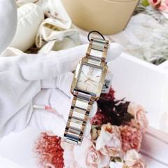 Đồng Hồ Nữ Citizen Quartz Eco-Drive  EW5556-52D Dây Sắt Viền Rose