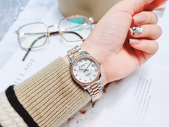 Đồng Hồ Nữ Stuhrling Quartz 3936.5 M15019 Dây Thép Demi Trắng Diamond
