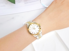 Đồng Hồ Nữ Gv2 By Gevril Quartz Naples Diamond Demi GOLD 12404 Limited