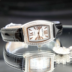 Đồng Hồ Nữ Royal Crown Quartz 3635 Vuông Dây Da Đen