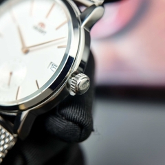Đồng Hồ Nam Orient Quartz RA-SP0007S00C Dây Sắt Lưới Mặt Trắng